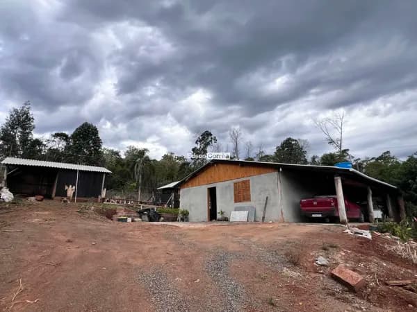 CHÁCARA COM CASA E 100% DA ÁREA APROVEITÁVEL