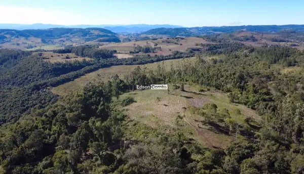 🏞️ UM MORRO INTEIRO SÓ PARA VOCÊ! 🤩 Chácara com 5.5 hectares por apenas R$ 260 mil