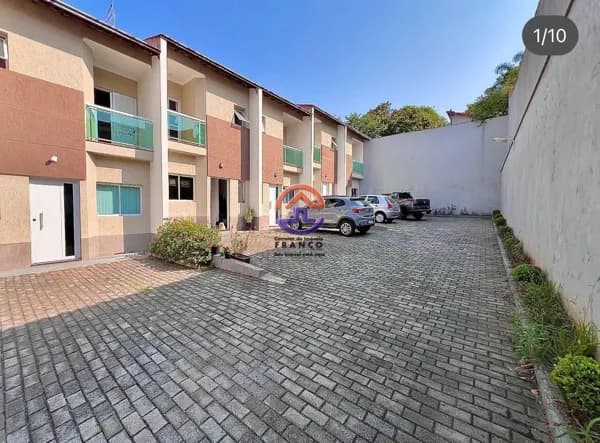 Casa em Condomínio 2 suítes aceita financiamento com quintal privativo