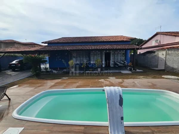 Casa ampla com piscina, salão de jogos e 3 suítes | Espaço e lazer em grande estilo