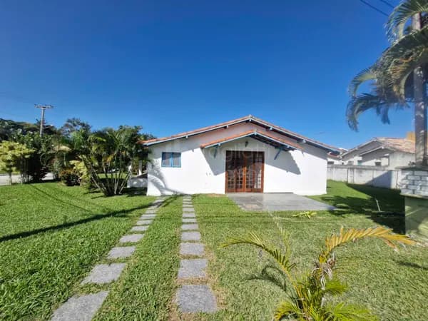 Casa de Condomínio em Araruama - Iguabinha
