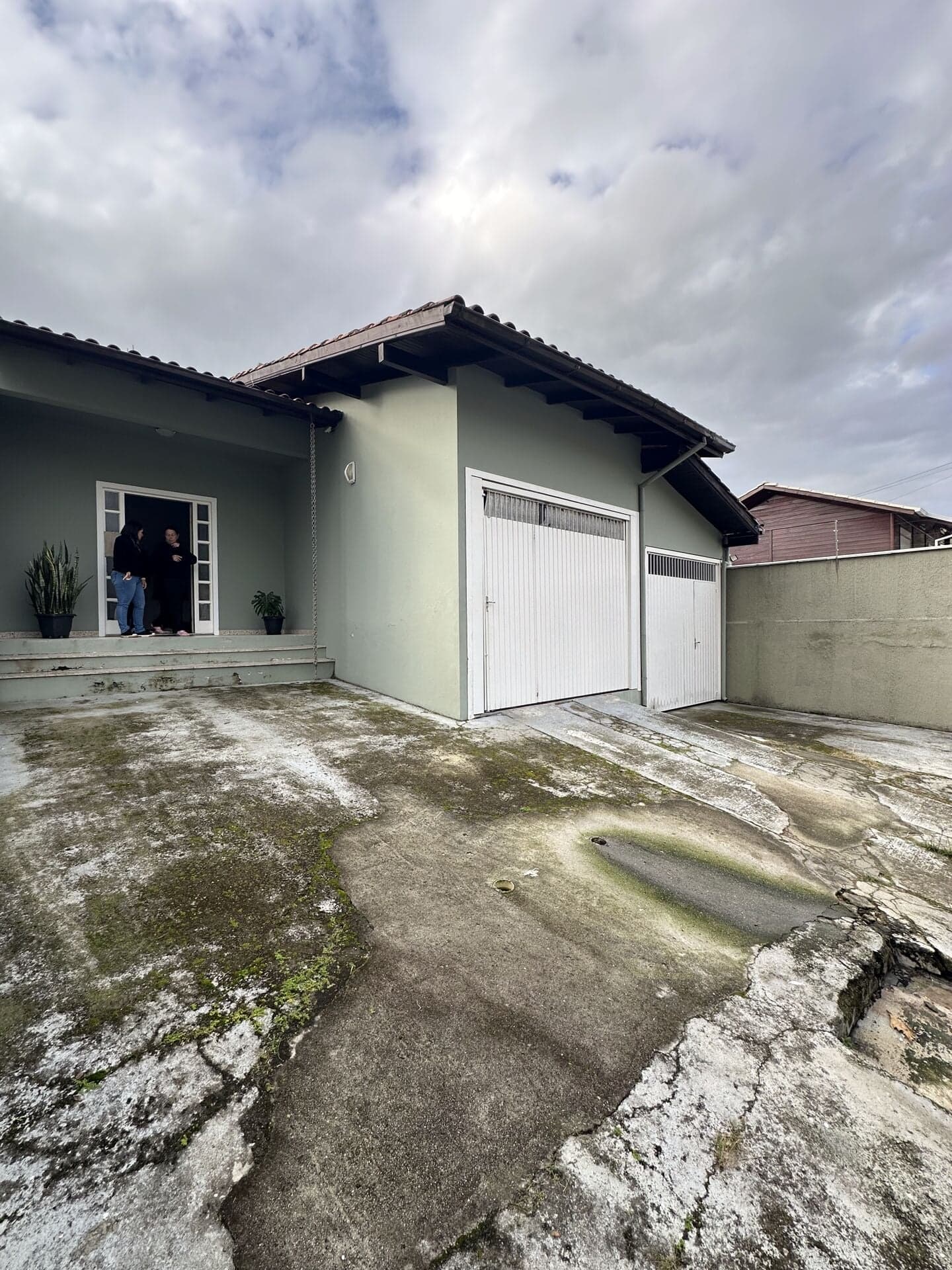 🏡 Casa na Quadra do Mar | Excelente Oportunidade!