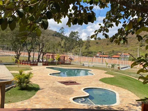 Lote à venda no Condomínio Recanto das Cachoeiras, Chácara - MG / 446m²