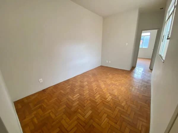 Apartamento à venda no bairro Centro em Juiz de Fora/MG