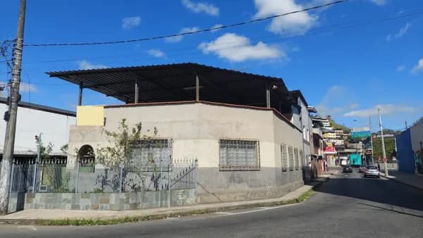 Casa à venda no bairro Francisco Bernardino em Juiz de Fora/MG