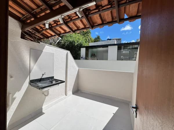 Apartamento à venda no bairro Cascatinha em Juiz de Fora/MG