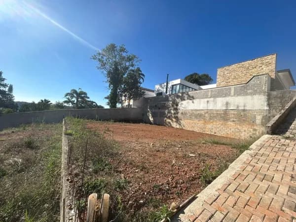 Terreno à venda no bairro Parque Jardim da Serra em Juiz de Fora/MG