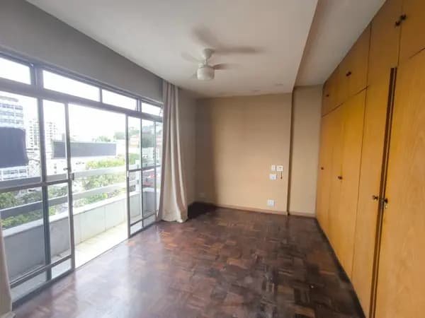 Apartamento à venda no bairro Centro em Juiz de Fora/MG