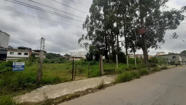 Terreno à venda no bairro São Geraldo em Juiz de Fora/MG