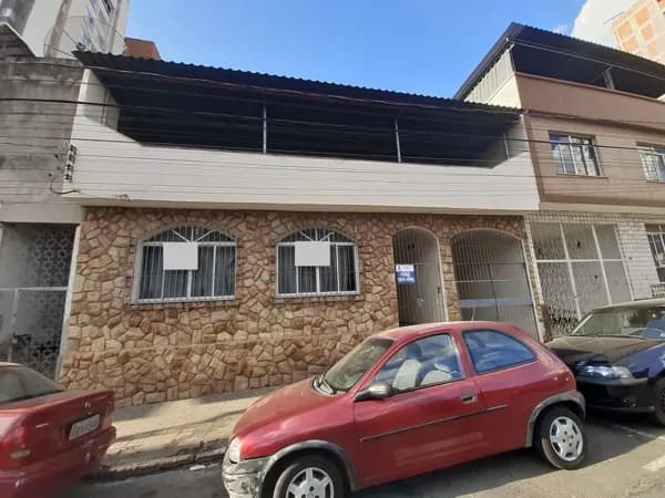 Casa à venda no bairro São Mateus em Juiz de Fora/MG