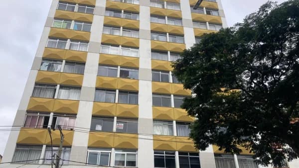 Apartamento à venda no bairro Centro em Juiz de Fora/MG