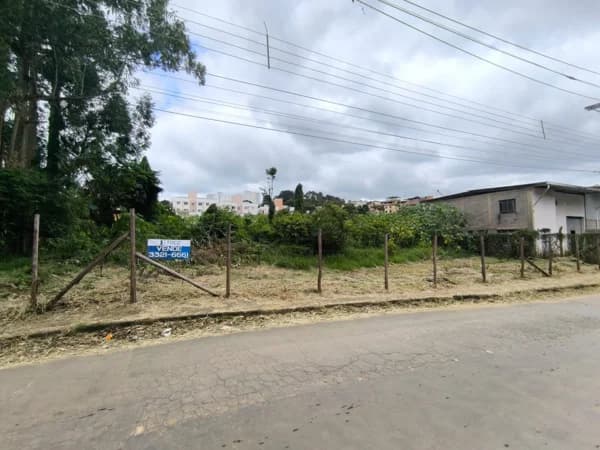 Terreno à venda no bairro São Geraldo em Juiz de Fora/MG