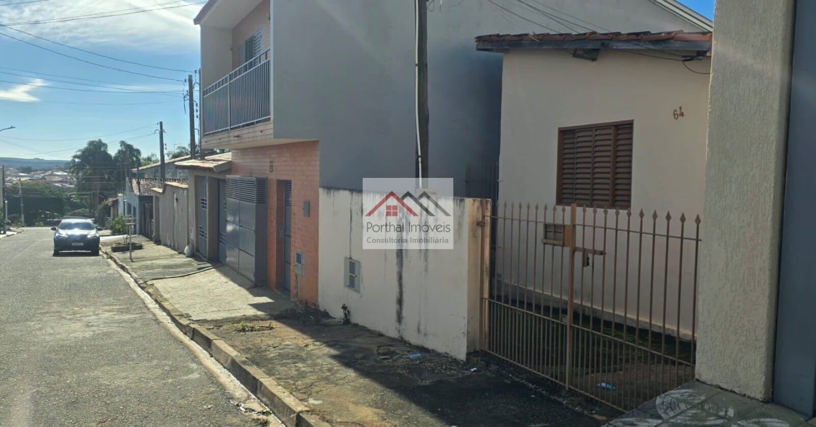 Você está em busca de uma casa para locação? Apresentamos uma excelente oportunidade no bairro Vila Santa Rosa. Esta residência, com 70m² de área construída, dispõe de 2 dormitórios e 1 banheiro, ideal para atender suas necessidades. Se você deseja mais