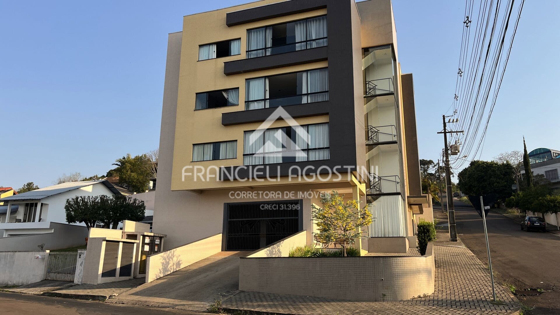 Apartamento a venda no Bairro Alvorada em Francisco Beltrao - 3 quartos - Semi mobiliado