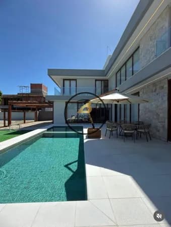Mansão de Alto Padrão à Venda em Guarajuba