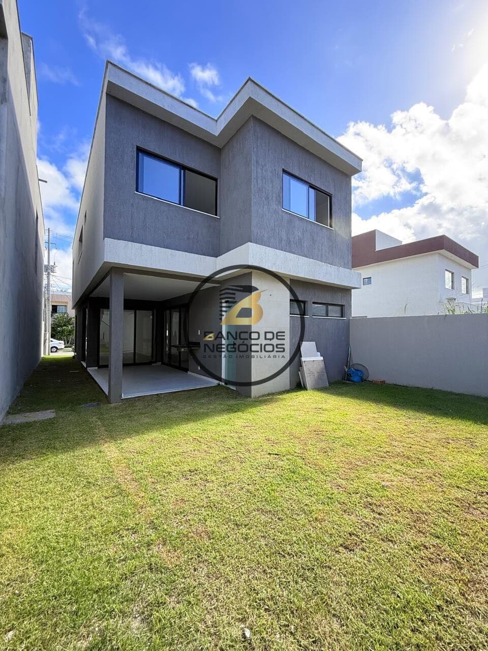 Seu novo lar espera por você em Vila de Abrantes!