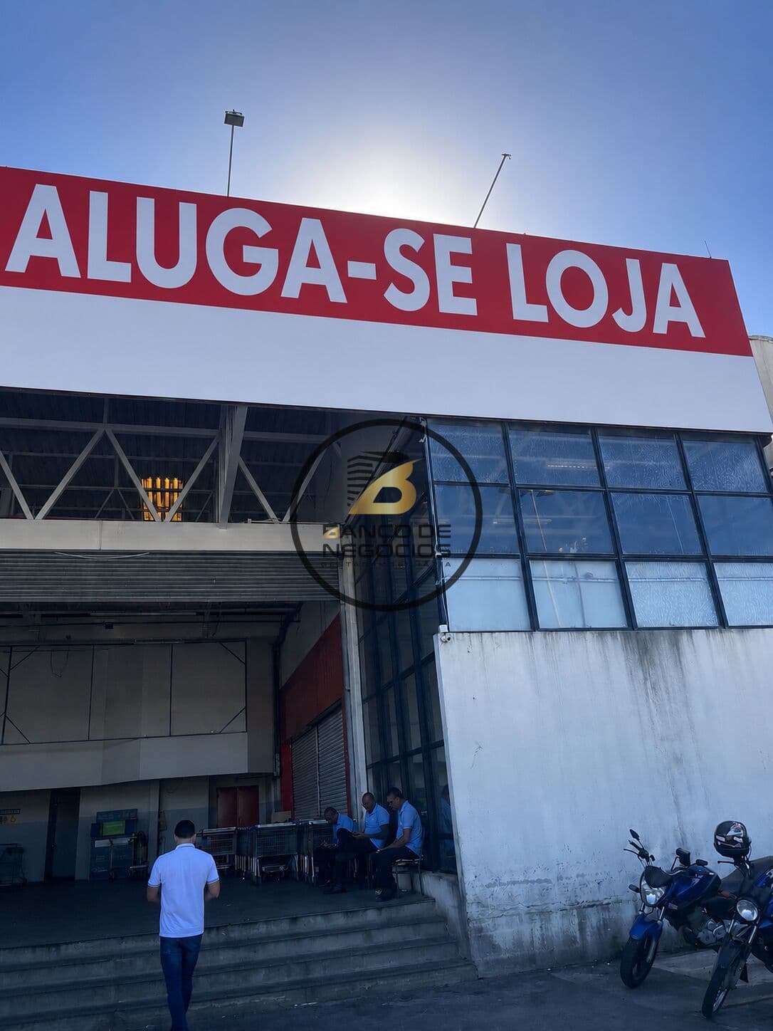 Galpão Comercial de Alto Padrão para Locação – Estrutura, Visibilidade e Localização Estratégica em São Cristóvão