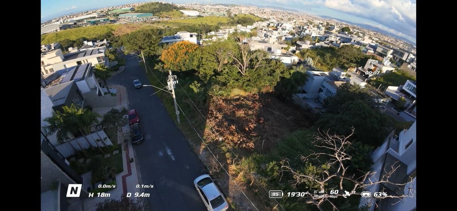 Terreno de 385,85m² em Condomínio Portal do Sol, Contagem/MG