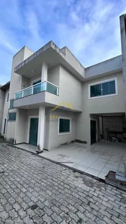 Casa em Condomínio 3 suítes reformada em Pitangueiras Lauro de Freitas