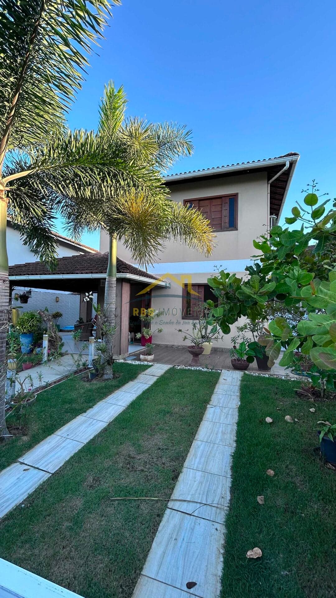 Casa de Condomínio em Camaçari - Abrantes