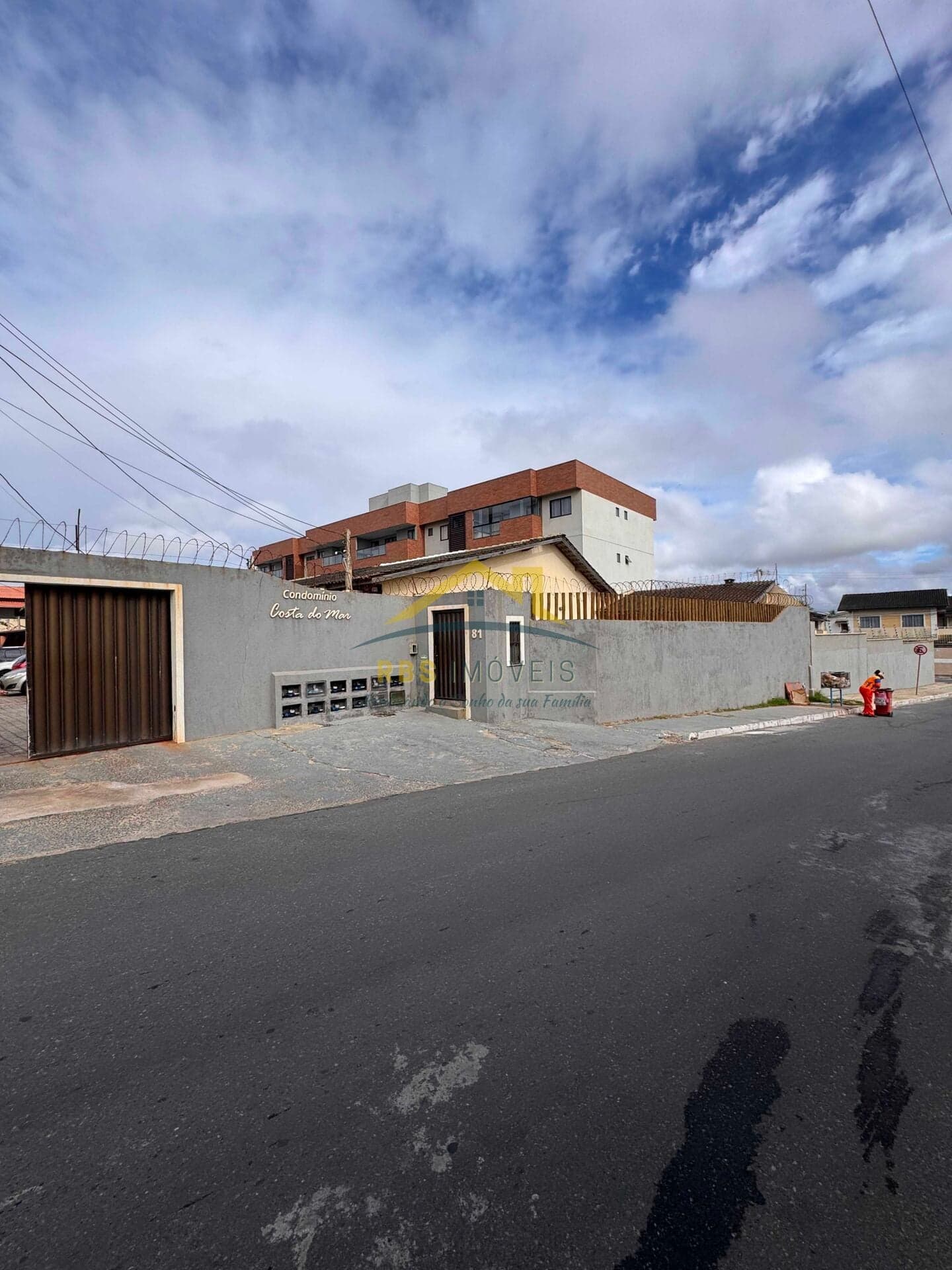Casa Village Condomínio 1min praia 2/4 suite Stella Maris 380 mil