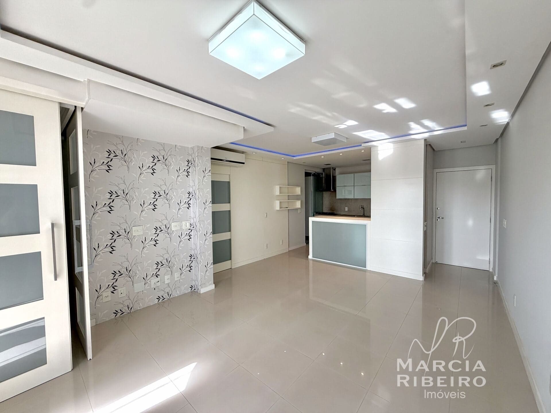 Apartamento 2 Dormitórios com Suíte na Trindade, Florianópolis/SC