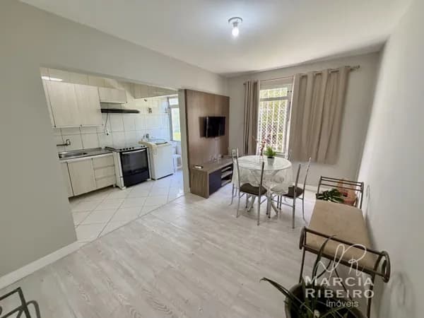 Apartamento 2 Quartos na Trindade