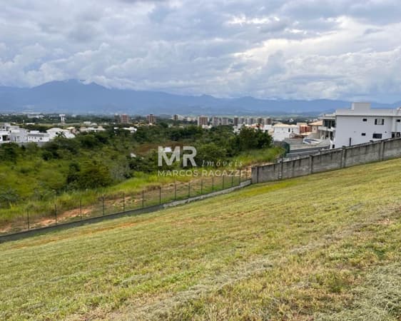 Terreno à venda no bairro Terras Alpha em Resende/RJ
