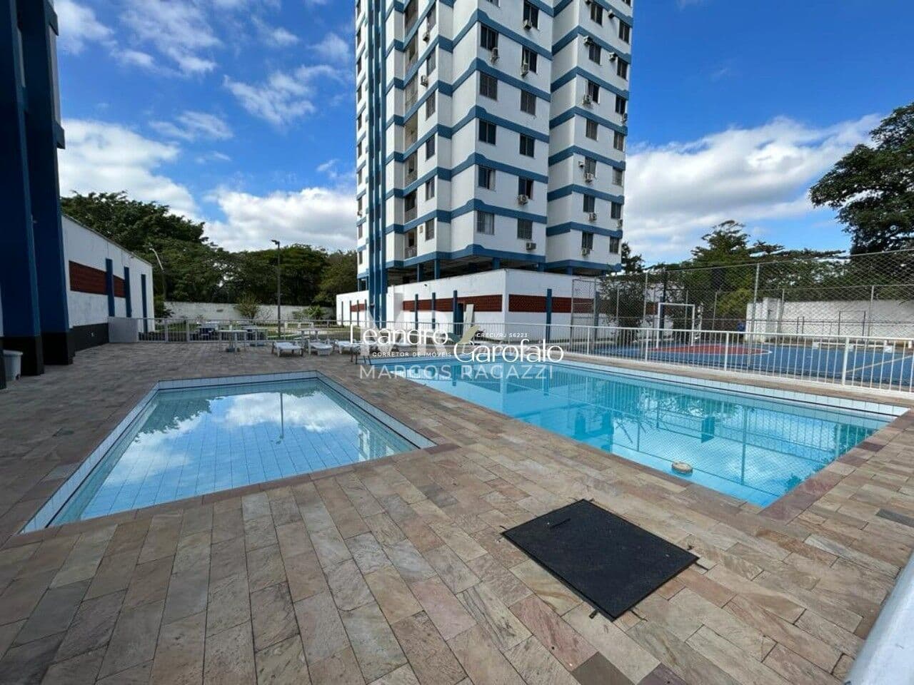 Apartamento com 3 quartos | 1 suíte, bairro Comercial, em RESENDE-RJ