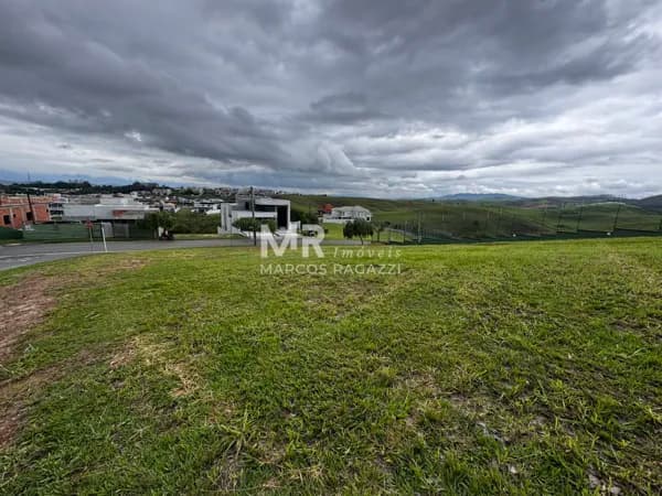Terreno à venda no bairro Terras Alpha em Resende/RJ