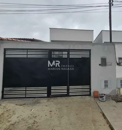 Casa à venda no bairro Morada da Montanha em Resende/RJ