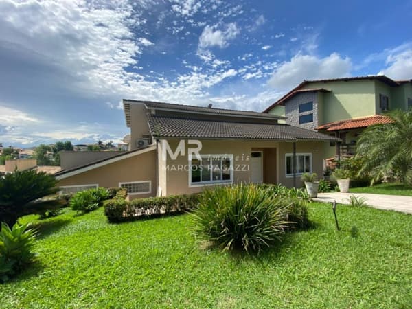 Casa à venda no bairro Mirante das Agulhas em Resende/RJ
