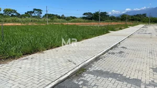 Terreno à venda no bairro Parque Ipiranga em Resende/RJ