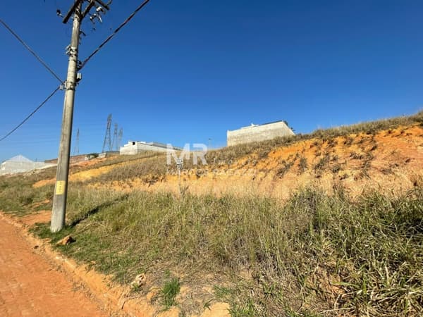 Terreno à venda no bairro Bela Vista em Resende/RJ