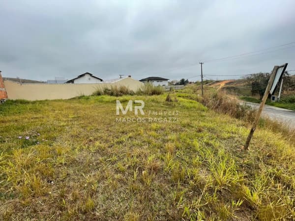 Terreno à venda no bairro Morada da Colina em Resende/RJ