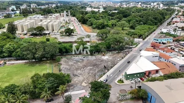 Terreno à venda no bairro Itapuca em Resende/RJ