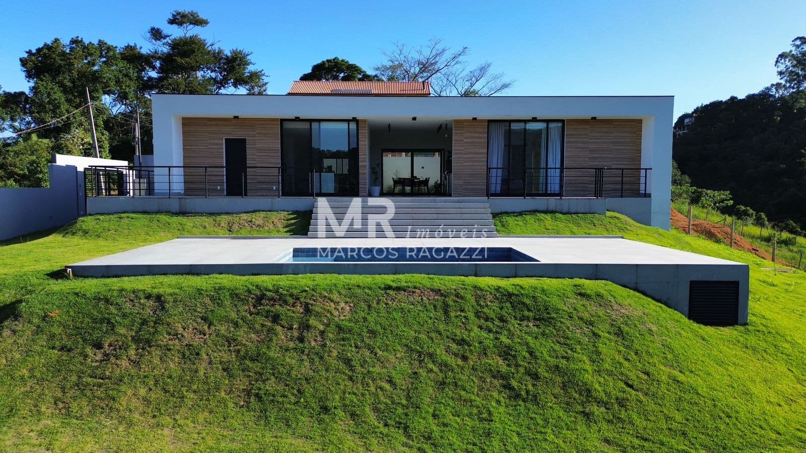 Casa Inteligente de Alto Padrão à Venda