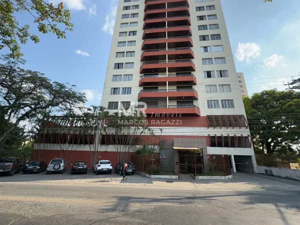 Apartamento à venda no bairro Centro em Resende/RJ