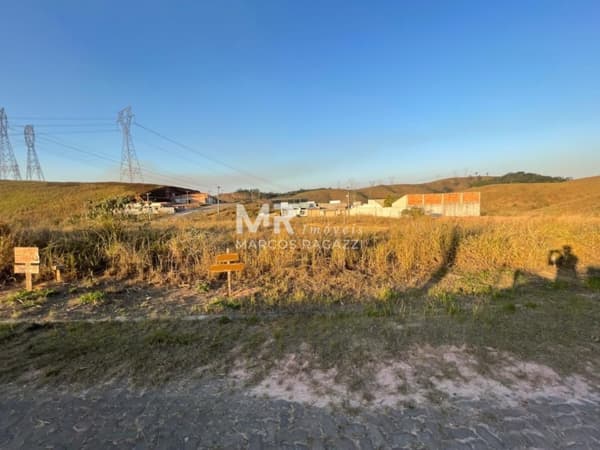 Terreno à venda no bairro Bela Vista em Resende/RJ