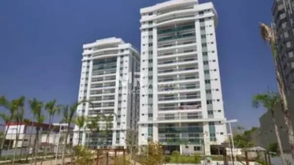Apartamento à venda no bairro Comercial em Resende/RJ