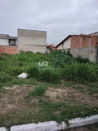 Terreno à venda no bairro Jardim D'Oeste em Resende/RJ