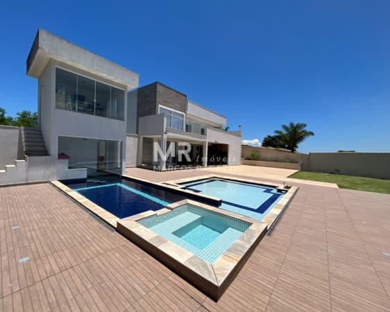 Casa à venda no bairro Casa da Lua em Resende/RJ