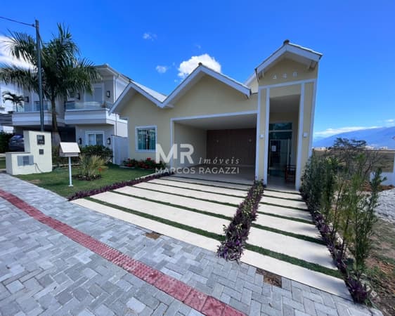 Casa à venda no bairro Terras Alpha em Resende/RJ