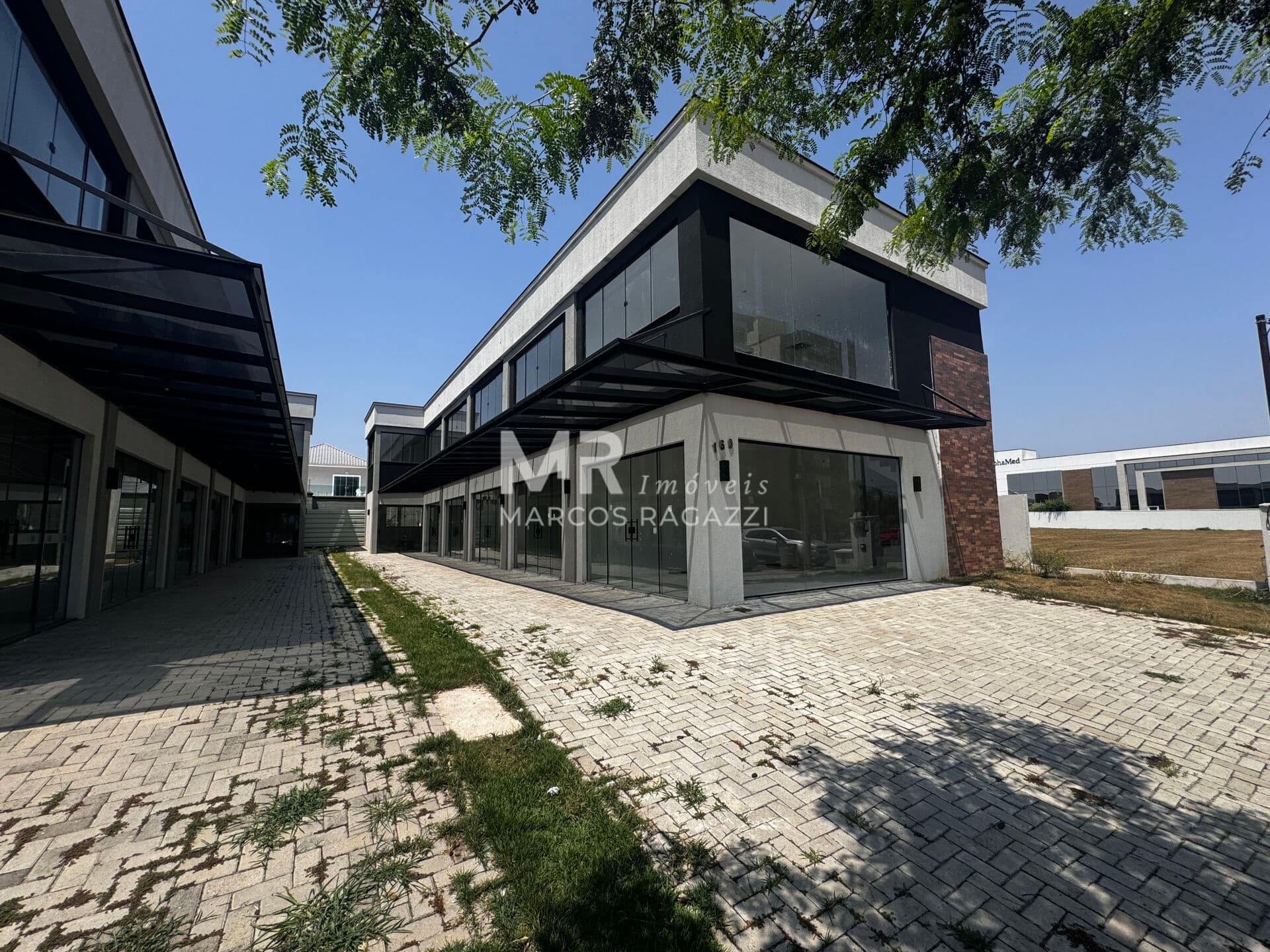 Ponto Comercial à venda no bairro Terras Alpha em Resende/RJ