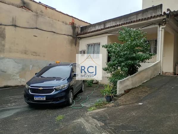 Casa à Venda em São Cristóvão – Excelente Oportunidade para Morar e Investir