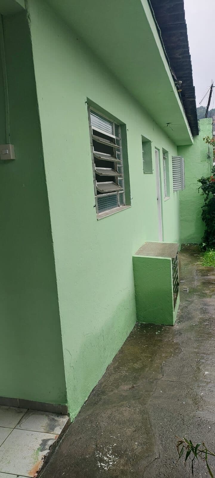 Casa Térrea-Fundos - Locação