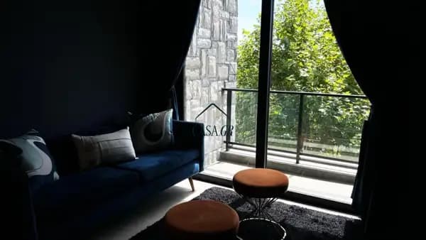 Loft Exclusivo no Centro de Canela – Pé-Direito Duplo e Design Inspirado em "50 Tons de Cinza"