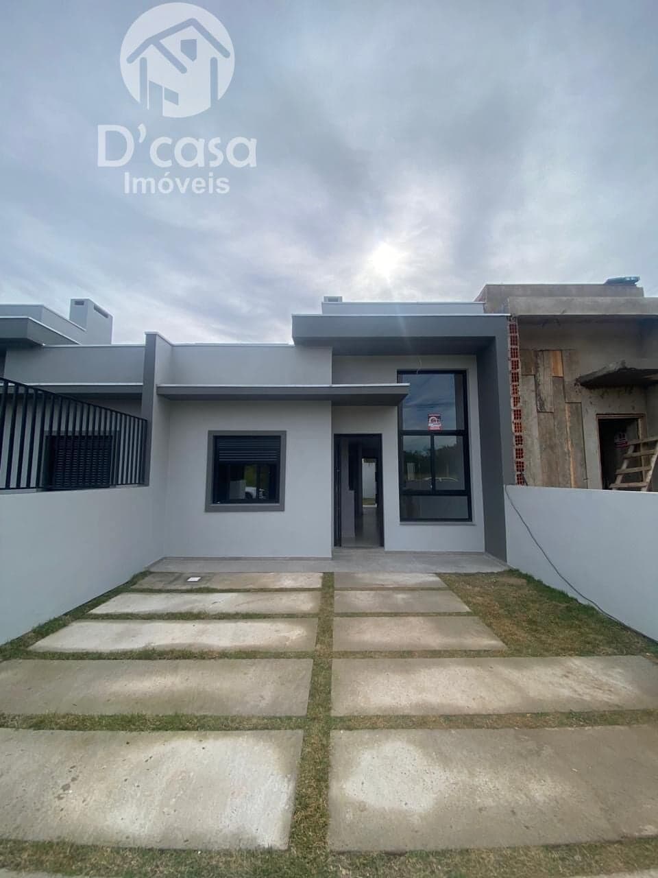 Excelente casa com 2 dormitórios à venda, 58 m² por R$ 394.000,00 - Cachoeirinha/RS