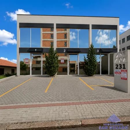 Sala Comercial em frente ao Hospital Regional