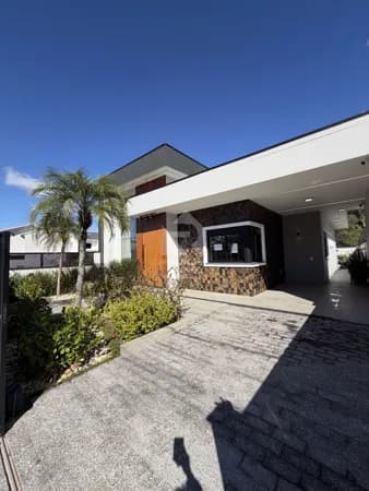 Casa em São José - Real Parque